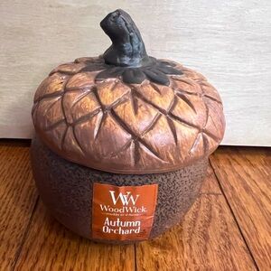NEW: WoodWick Acorn Candle